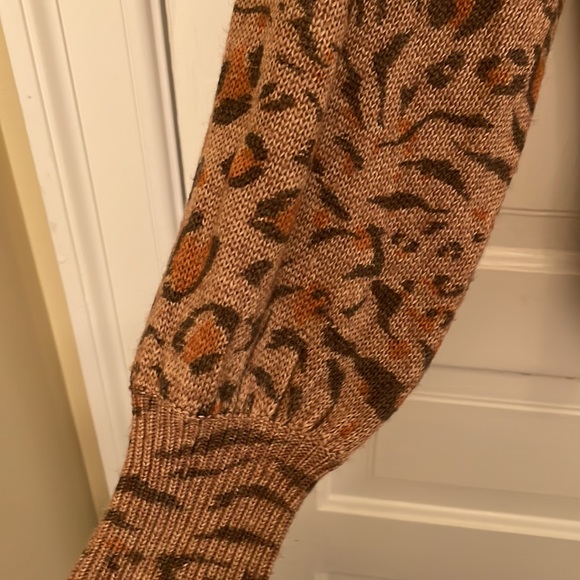 WHBM Animal Print Mock-neck Sweater - Picture 5 of 8